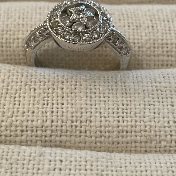 3 sterling silver and cubic zirconia rings - Picture 8 of 15